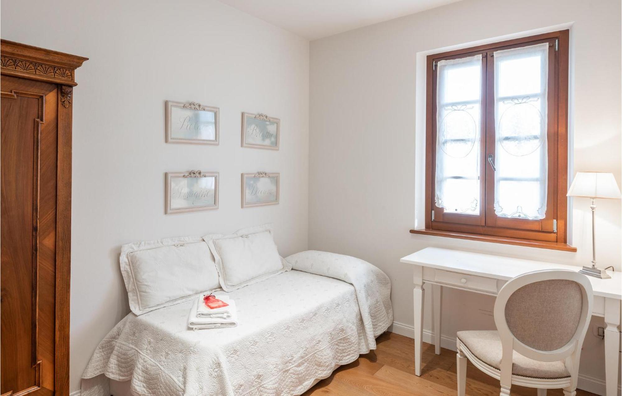 Apt, Braida Corona Exterior photo